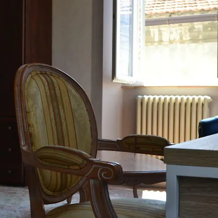 Gasthuis Palazzo Roberti Monte San Giusto