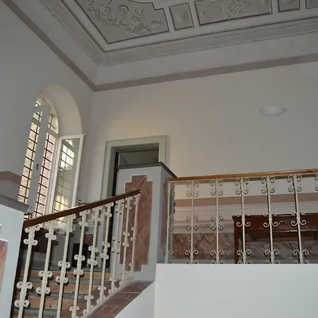 Palazzo Roberti 3* Monte San Giusto