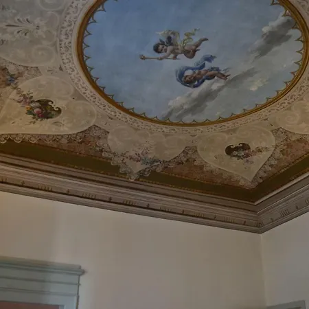 Palazzo Roberti 3* Monte San Giusto