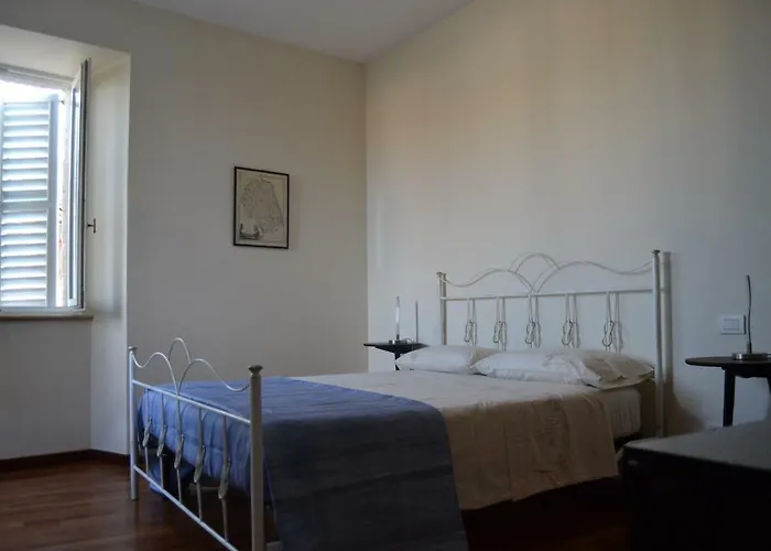 Palazzo Roberti Monte San Giusto